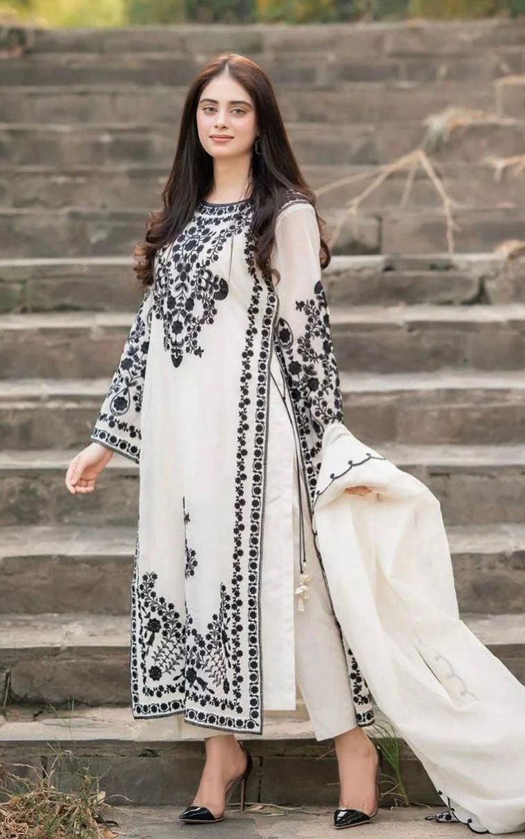 Omal Komal 3PC Lawn Suit by Mahposh-D50